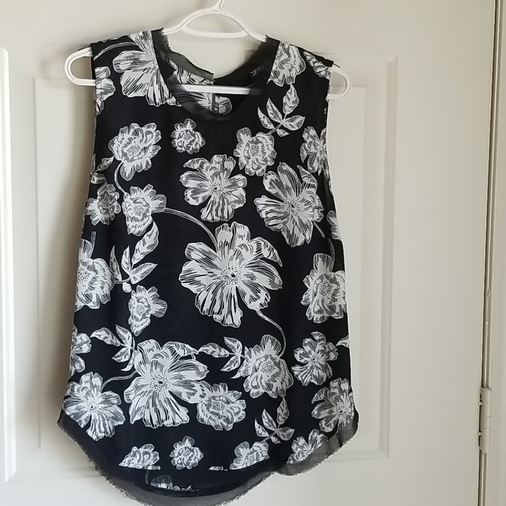Who What Wear Sleeveless Blouse